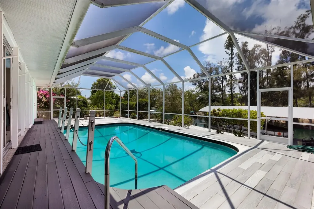 311 Magellan Drive Sarasota FL 34243