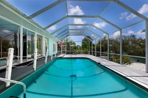 311 Magellan Drive Sarasota FL 34243