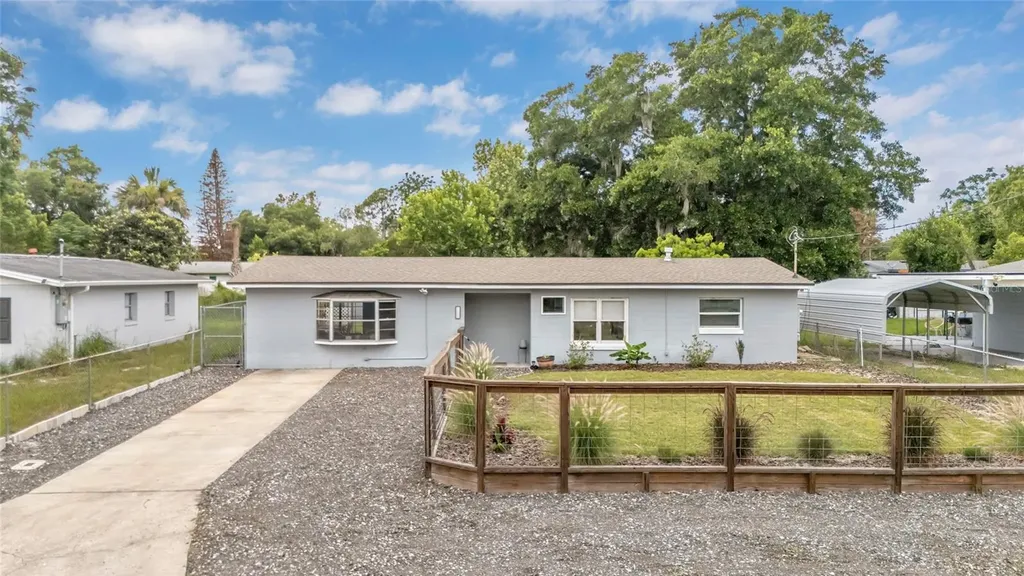 855 Pearl Drive Mount Dora FL 32757