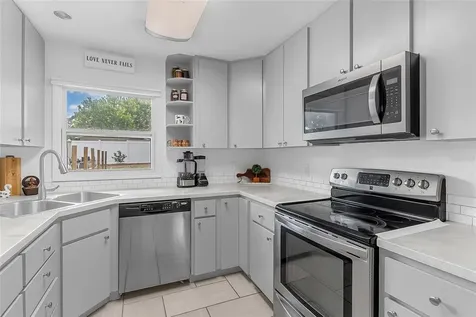 855 Pearl Drive Mount Dora FL 32757