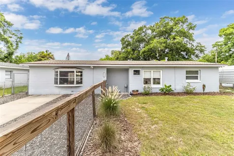 855 Pearl Drive Mount Dora FL 32757