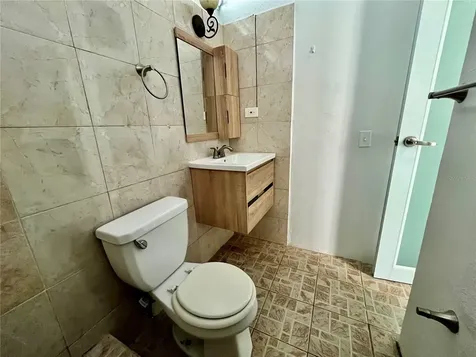 Urb. Villa Fontana Via 21 Carolina PR 00983
