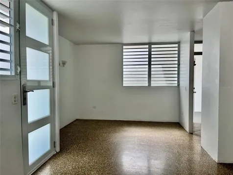 Urb. Villa Fontana Via 21 Carolina PR 00983