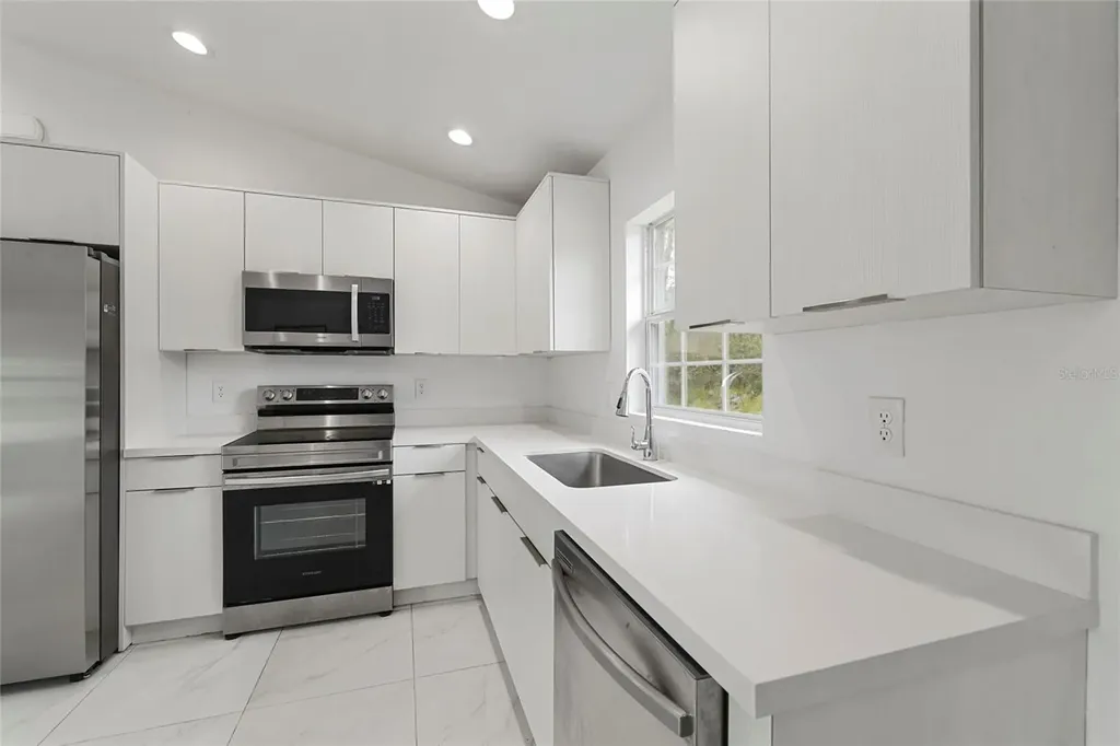 107 Elba Drive NE Lake Placid FL 33852
