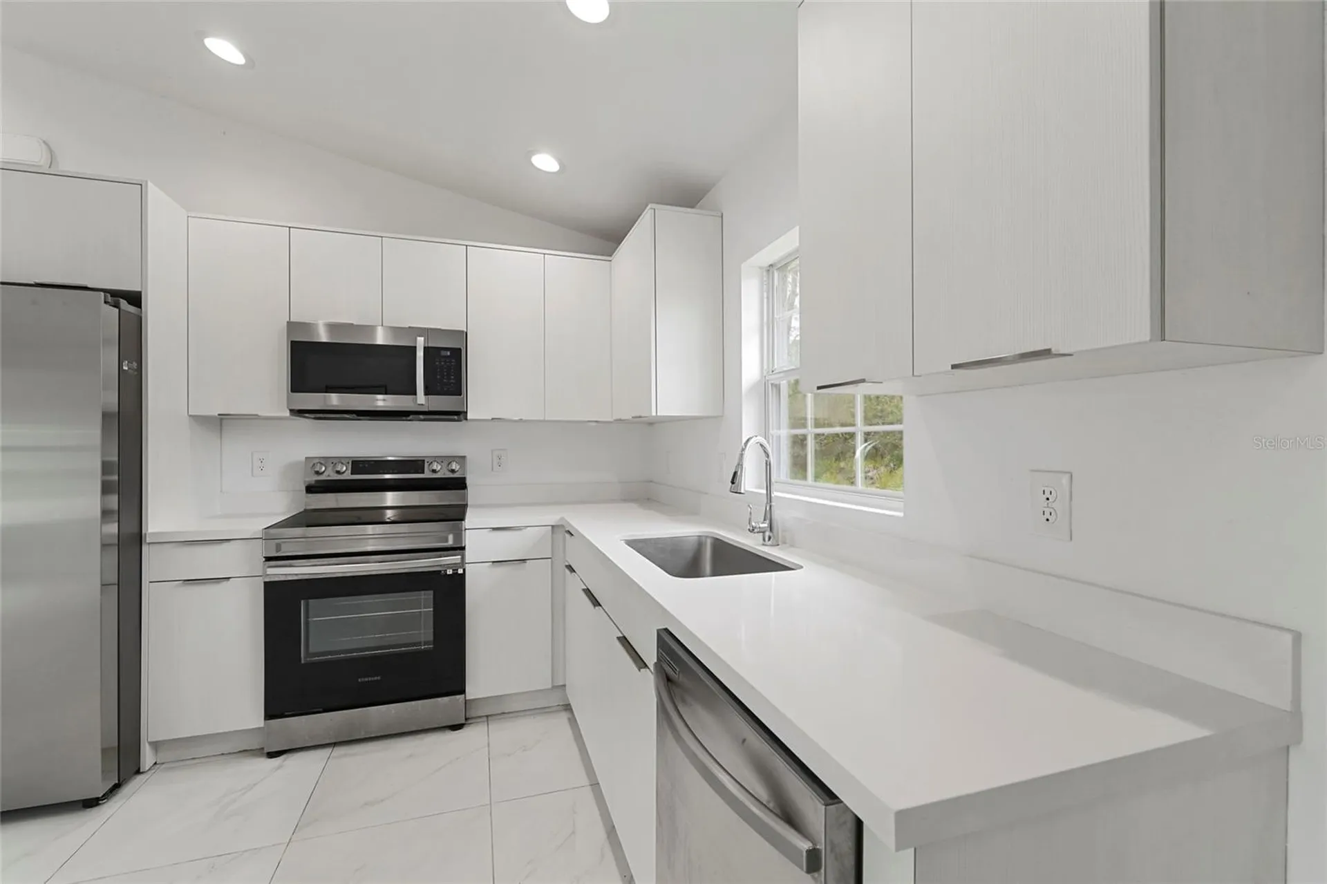 107 Elba Drive NE Lake Placid FL 33852