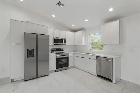 107 Elba Drive NE Lake Placid FL 33852