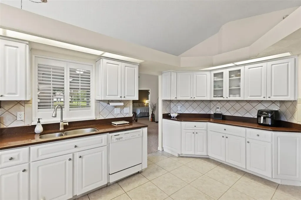 9419 New Orleans Drive Weeki Wachee FL 34613