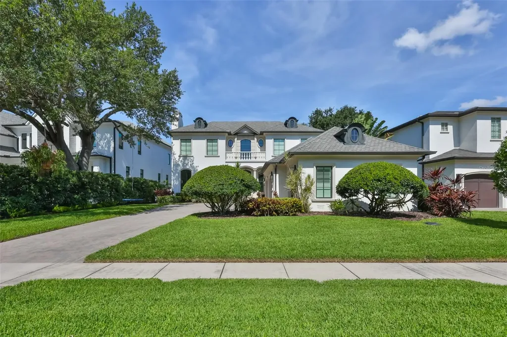 629 Riviera Drive Tampa FL 33606