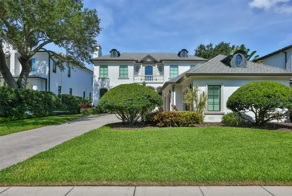629 Riviera Drive Tampa FL 33606