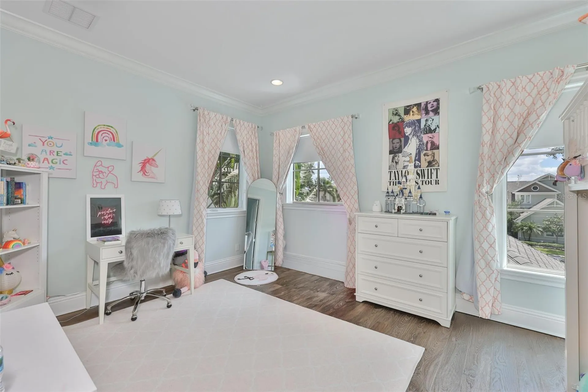 629 Riviera Drive Tampa FL 33606