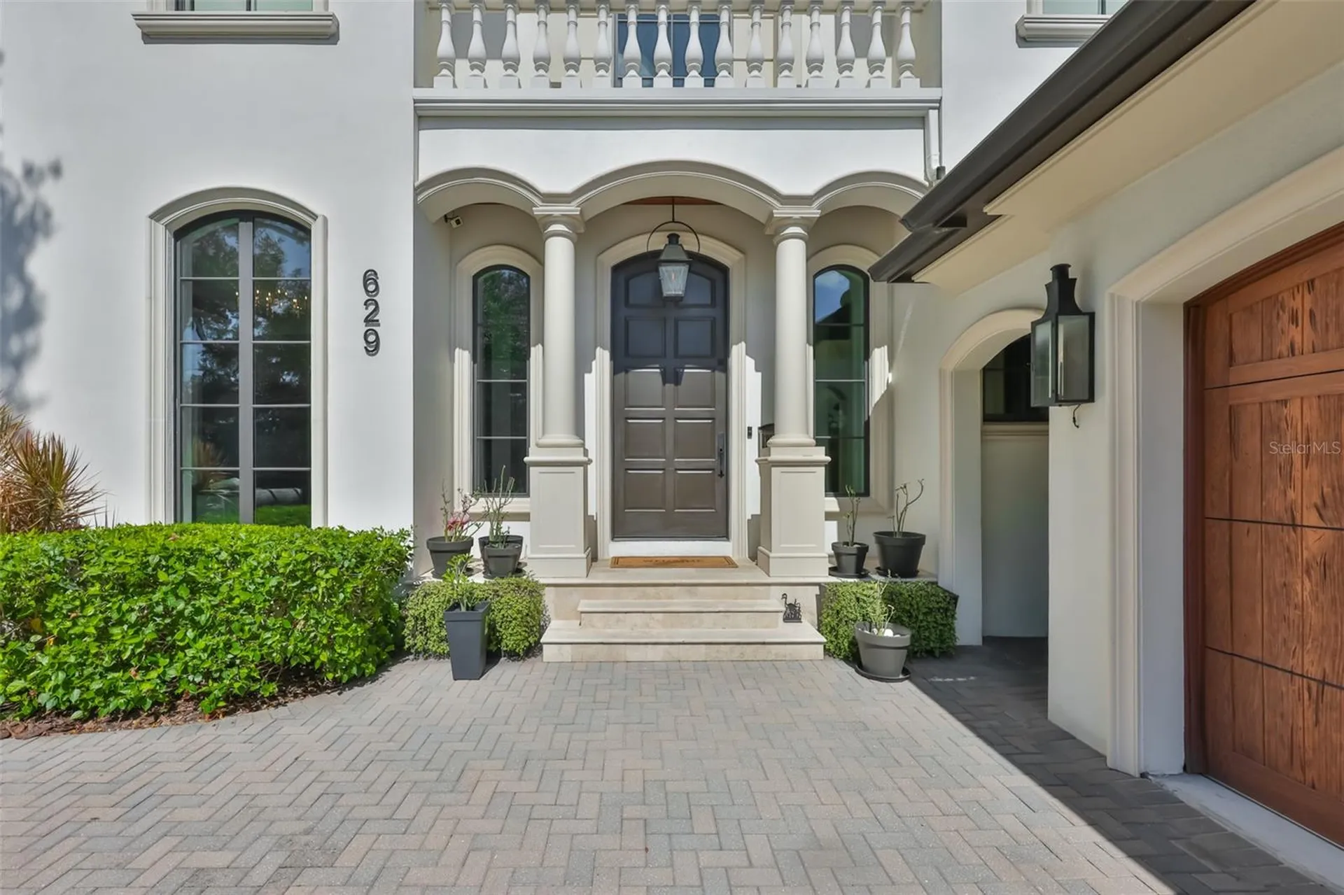 629 Riviera Drive Tampa FL 33606