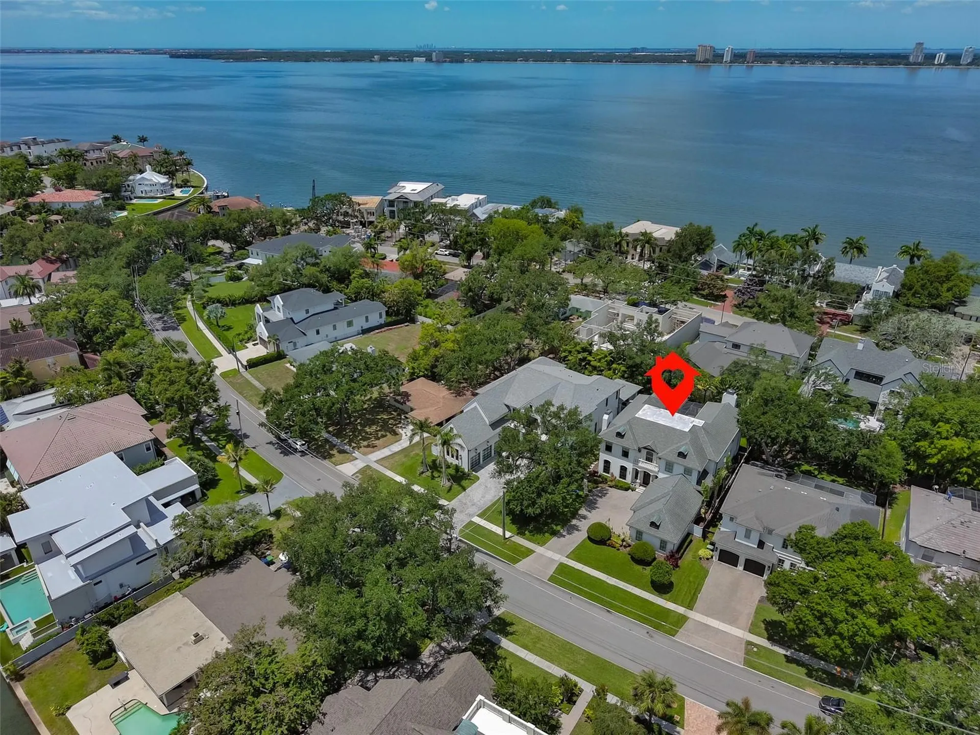 629 Riviera Drive Tampa FL 33606