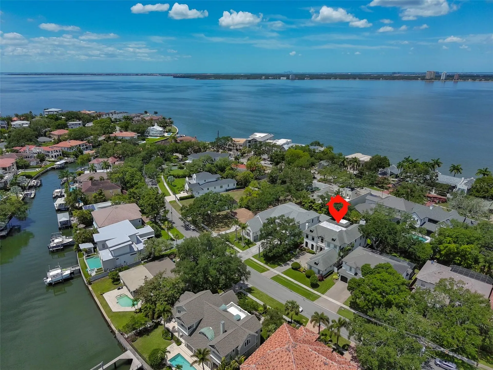 629 Riviera Drive Tampa FL 33606