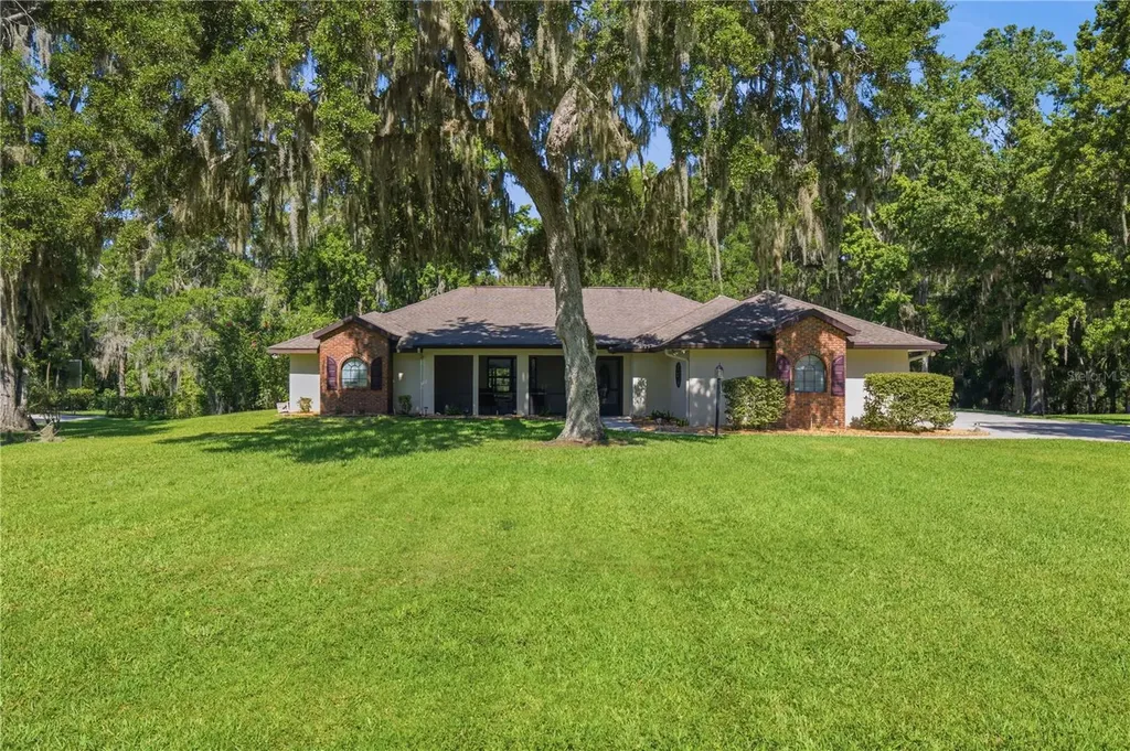 8930 SE 17th Court Ocala FL 34480