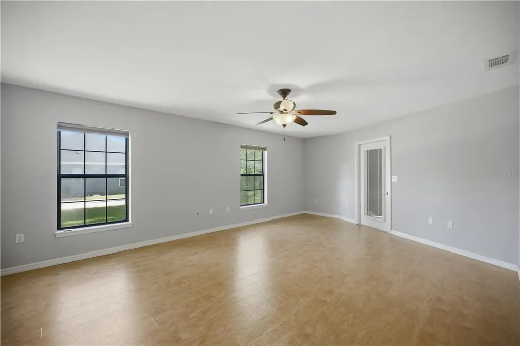8930 SE 17th Court Ocala FL 34480