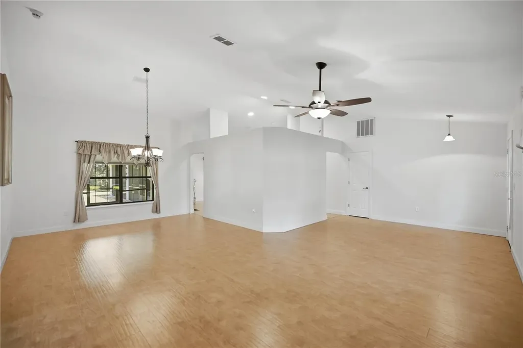 8930 SE 17th Court Ocala FL 34480