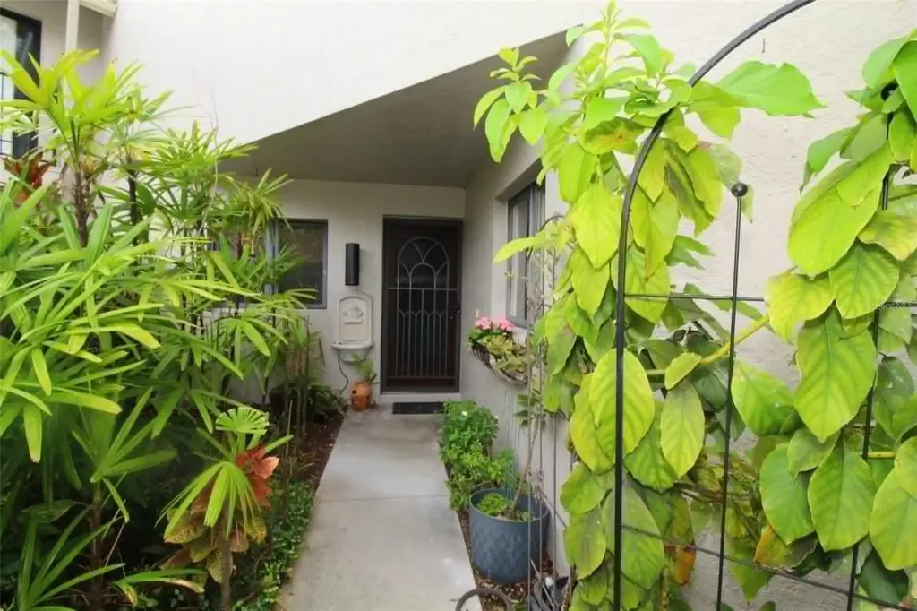 4532 N Ascot Circle Sarasota FL 34235