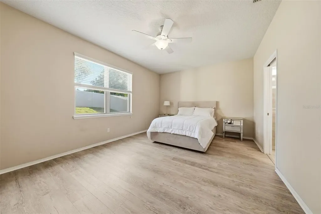 20945 Oldenburg Loop Mount Dora FL 32757