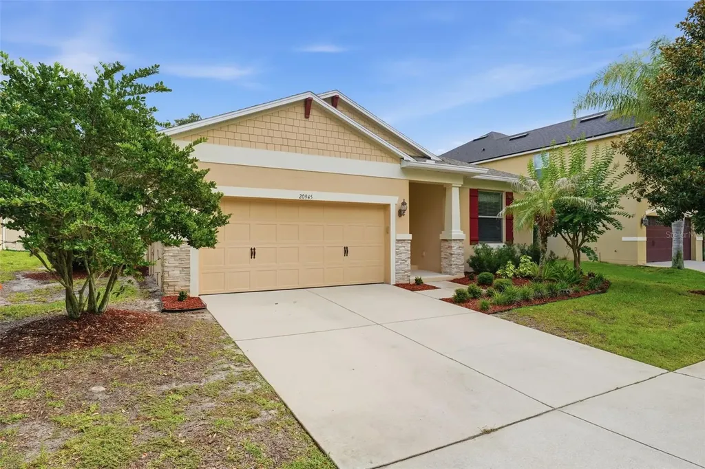 20945 Oldenburg Loop Mount Dora FL 32757