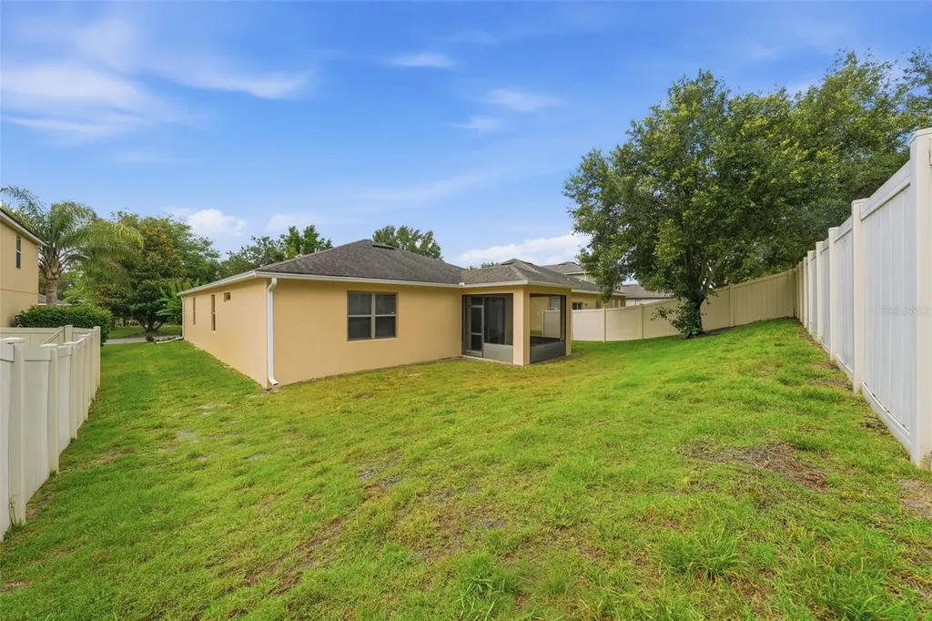 20945 Oldenburg Loop Mount Dora FL 32757