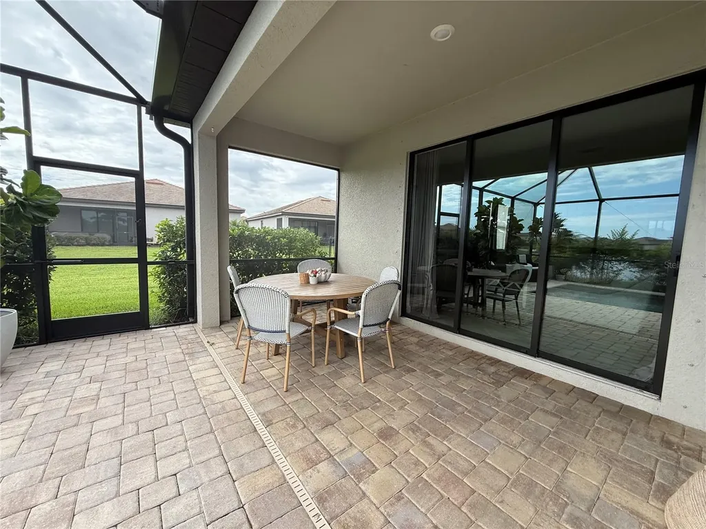 5132 Coral Reef Way Bradenton FL 34211