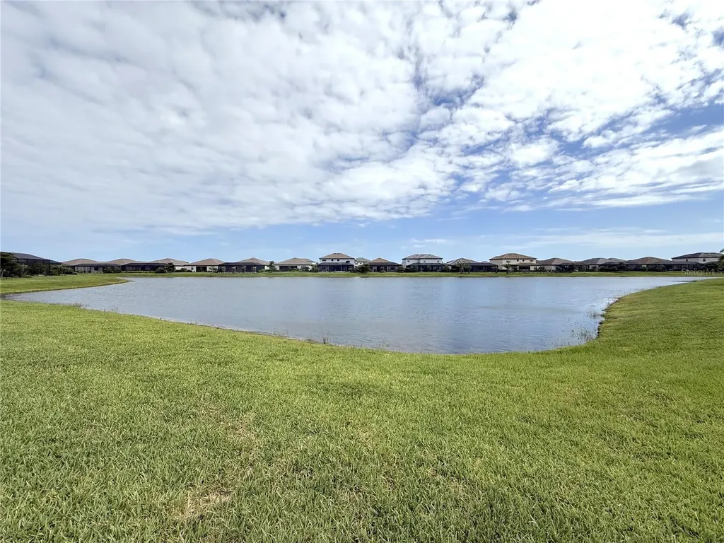 5132 Coral Reef Way Bradenton FL 34211