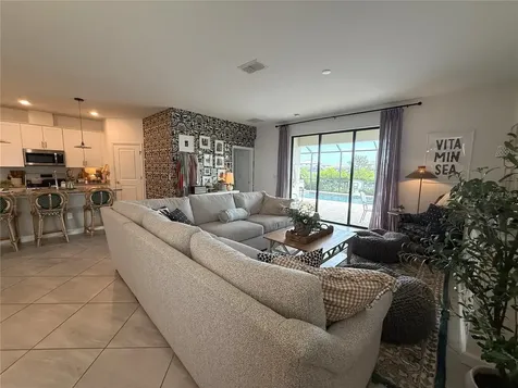 5132 Coral Reef Way Bradenton FL 34211