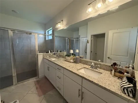 5132 Coral Reef Way Bradenton FL 34211