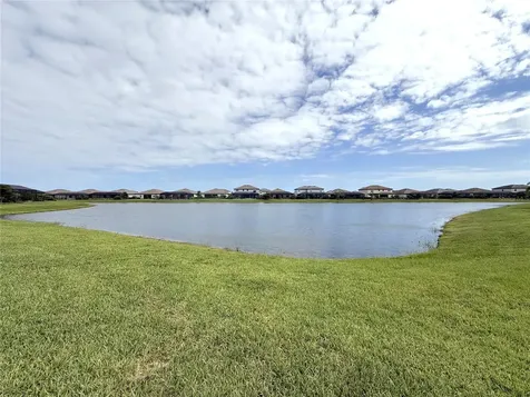 5132 Coral Reef Way Bradenton FL 34211