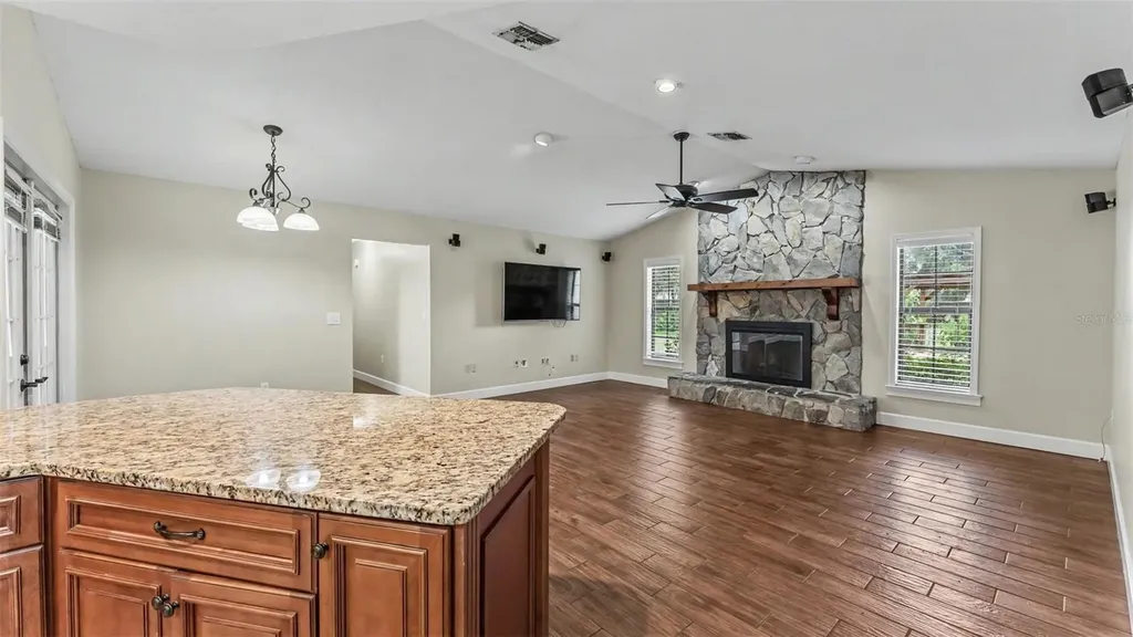 1428 N Timberidge Loop Lakeland FL 33809