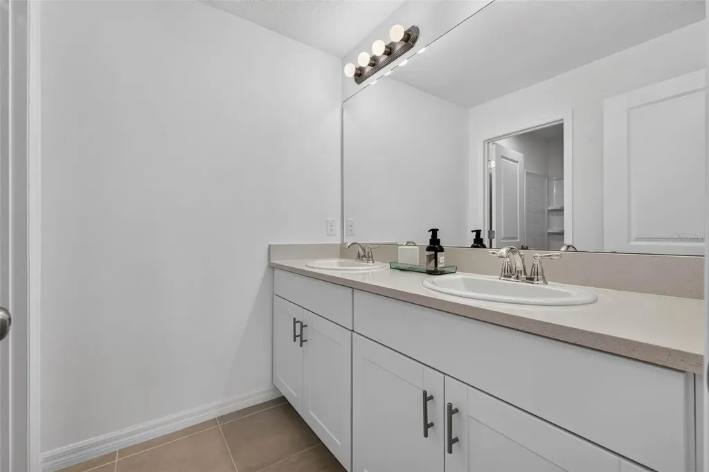5951 Maidenstone Way Palmetto FL 34221