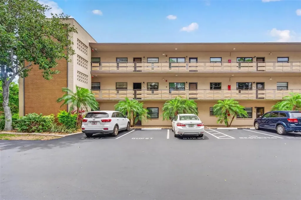 5975 Terrace Park Drive N St Petersburg FL 33709
