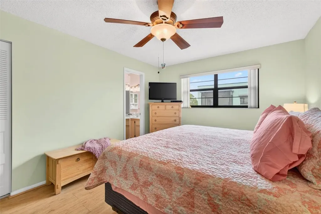 5975 Terrace Park Drive N St Petersburg FL 33709