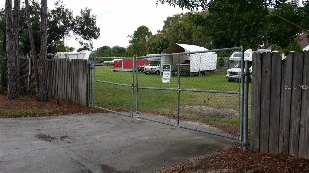 50989 Highway 27 Davenport FL 33897