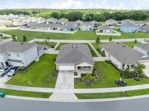 5207 Mahogany Drive Mount Dora FL 32757