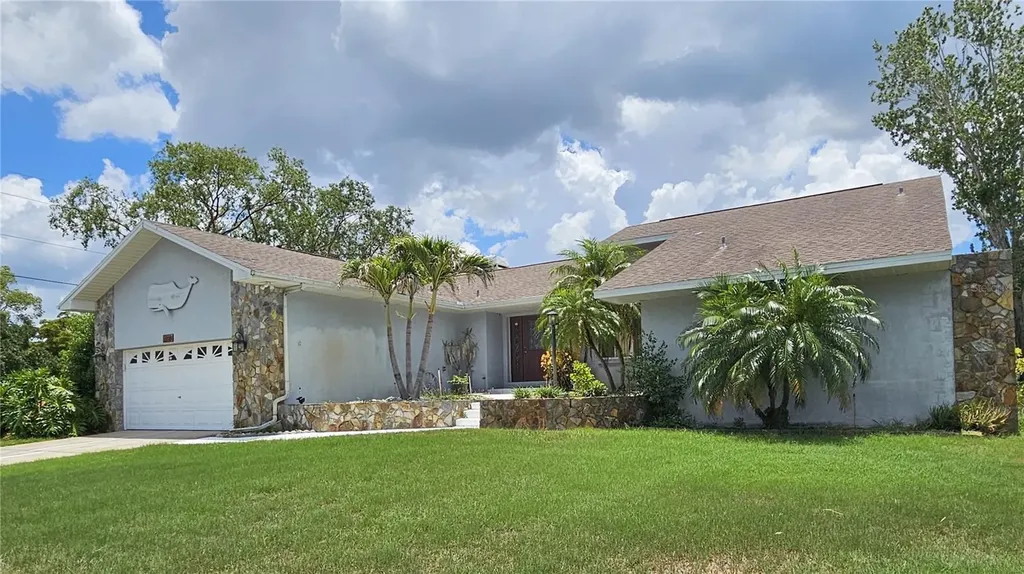 2210 Bayou Drive Holiday FL 34691