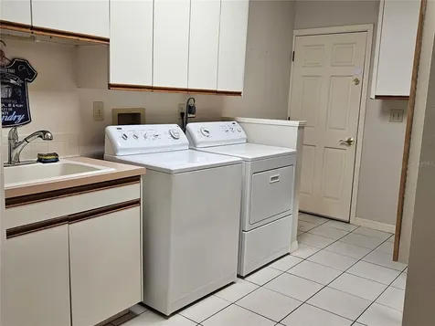 2210 Bayou Drive Holiday FL 34691