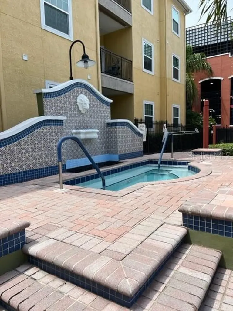 1810 E Palm Avenue Tampa FL 33605