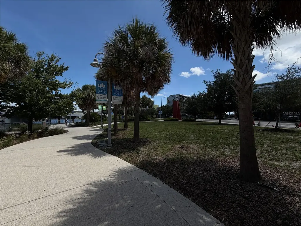 201 W Laurel Street Tampa FL 33602