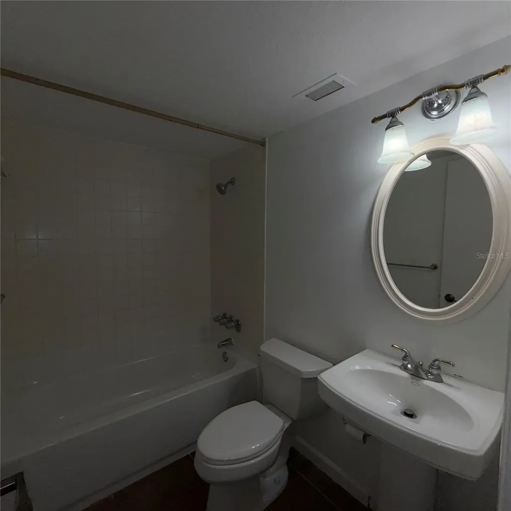 201 W Laurel Street Tampa FL 33602
