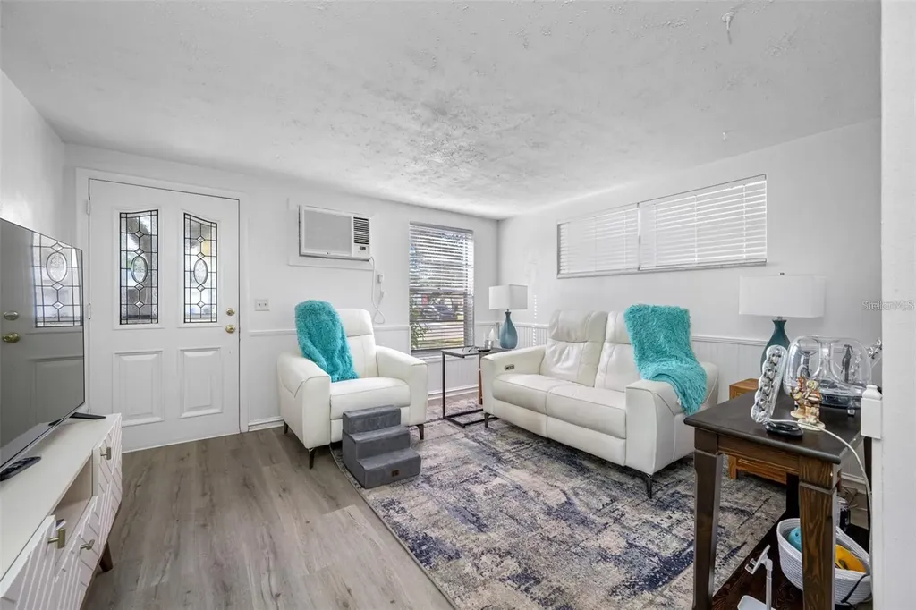 616 Dogwood Court Dunedin FL 34698