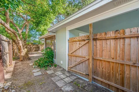 616 Dogwood Court Dunedin FL 34698