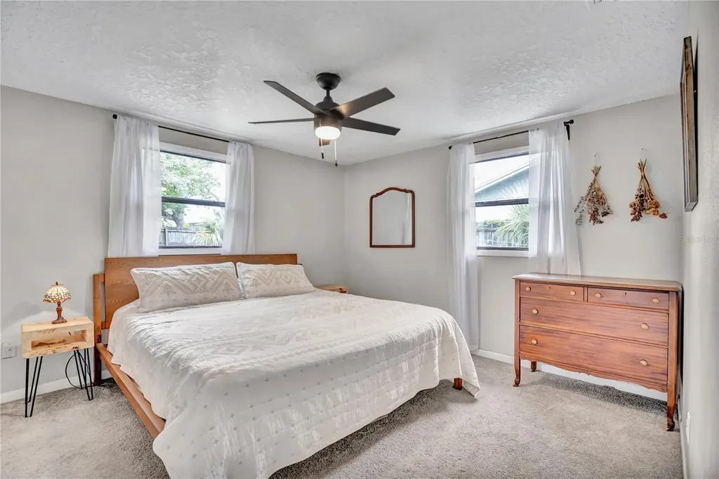 10708 N Ojus Drive Tampa FL 33617