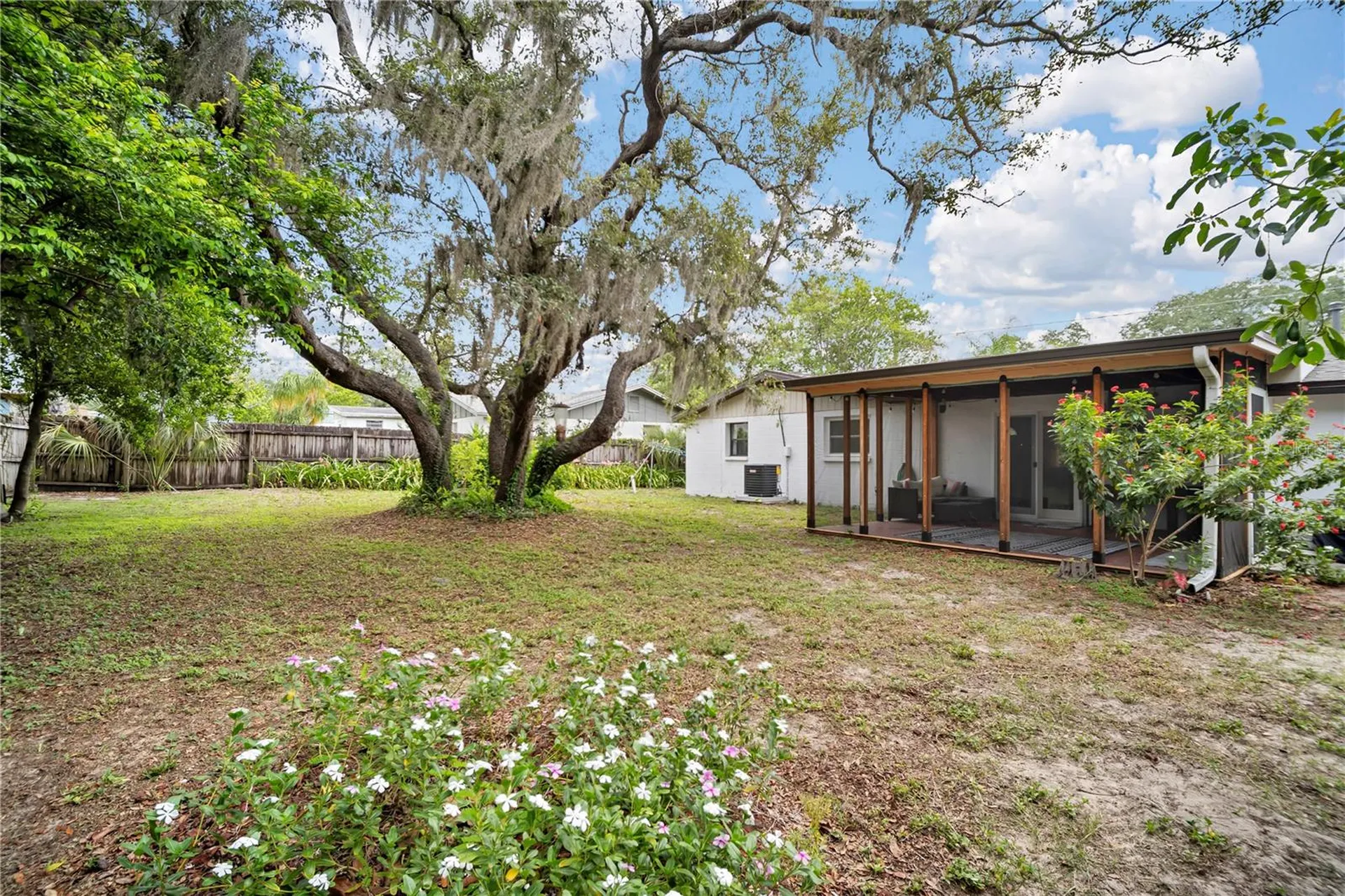 10708 N Ojus Drive Tampa FL 33617
