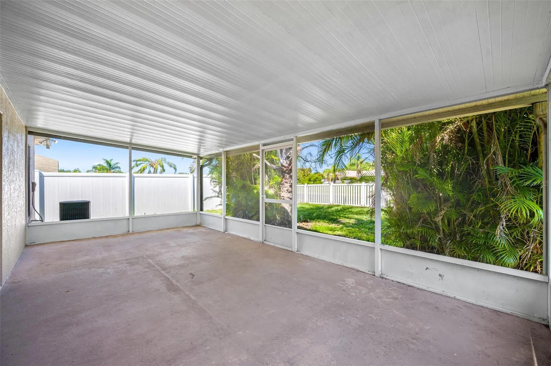 12915 Early Run Lane Riverview FL 33578