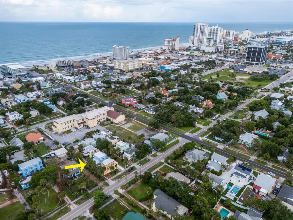 4 Clarendon Court Daytona Beach FL 32118