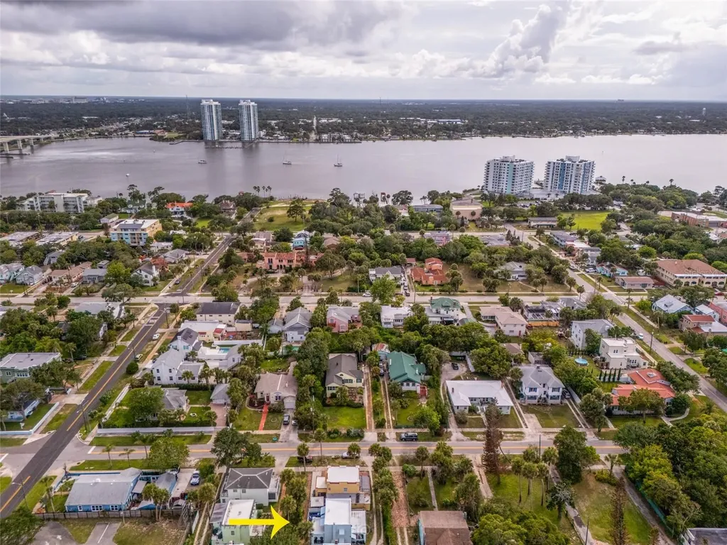 4 Clarendon Court Daytona Beach FL 32118