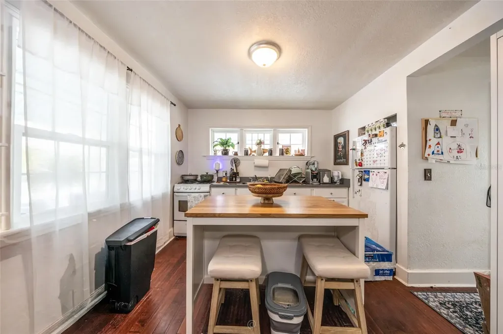 4 Clarendon Court Daytona Beach FL 32118