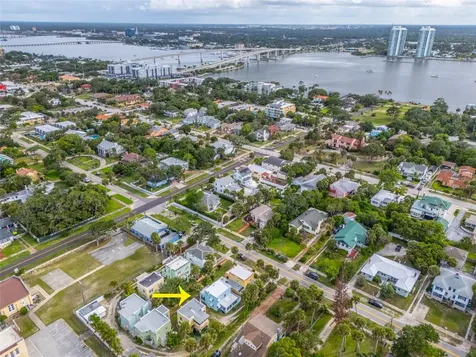 4 Clarendon Court Daytona Beach FL 32118