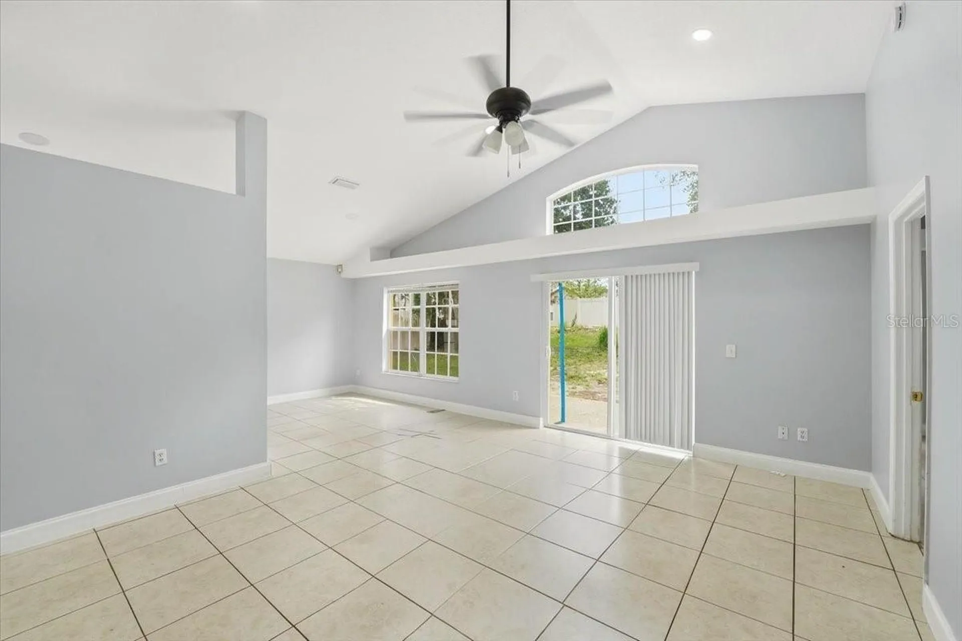 8742 Fort Shea Avenue Orlando FL 32822